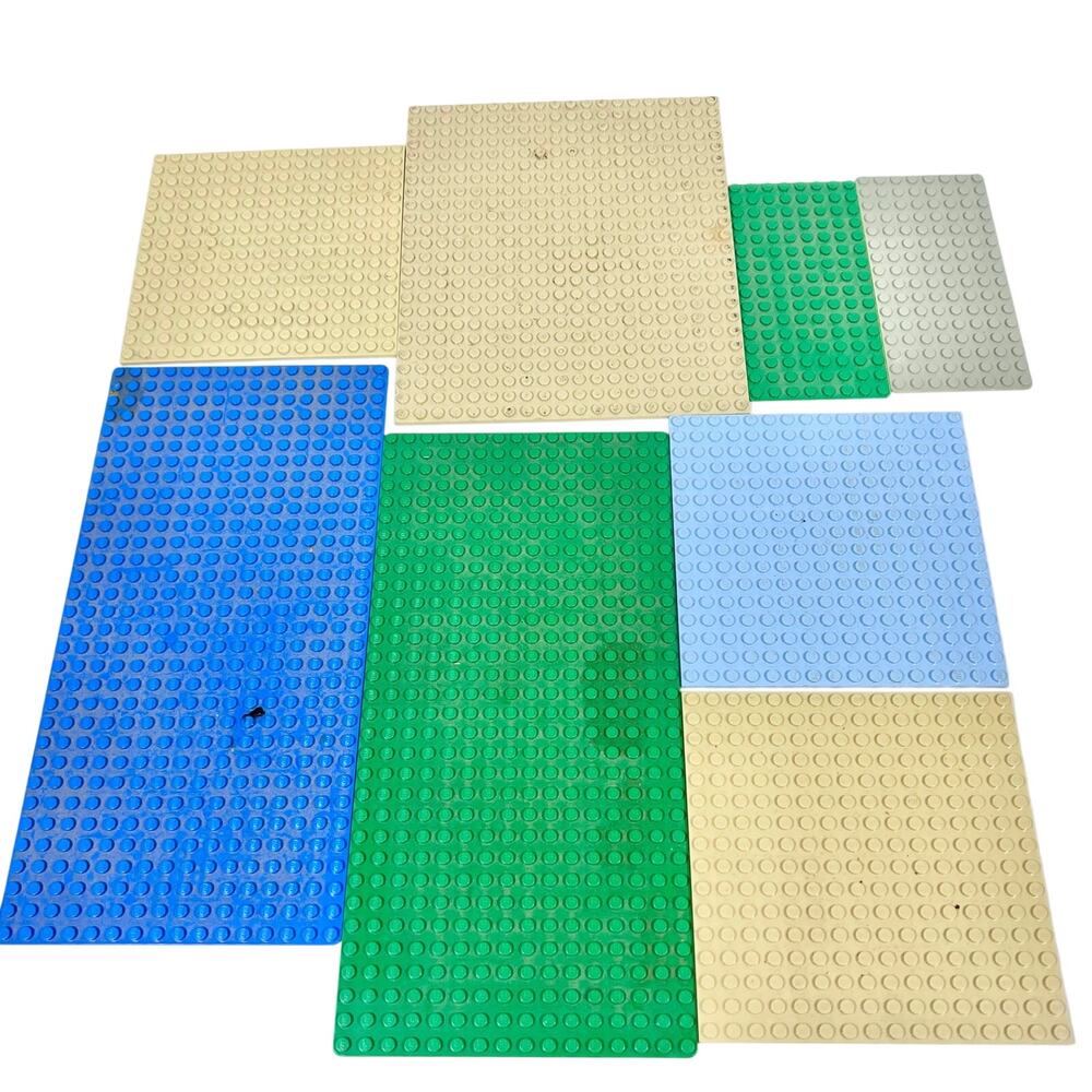 Lego Lot of 8 Baseplate Stud Base Plates Clean Nice Flat Tan Green Gray Blue
